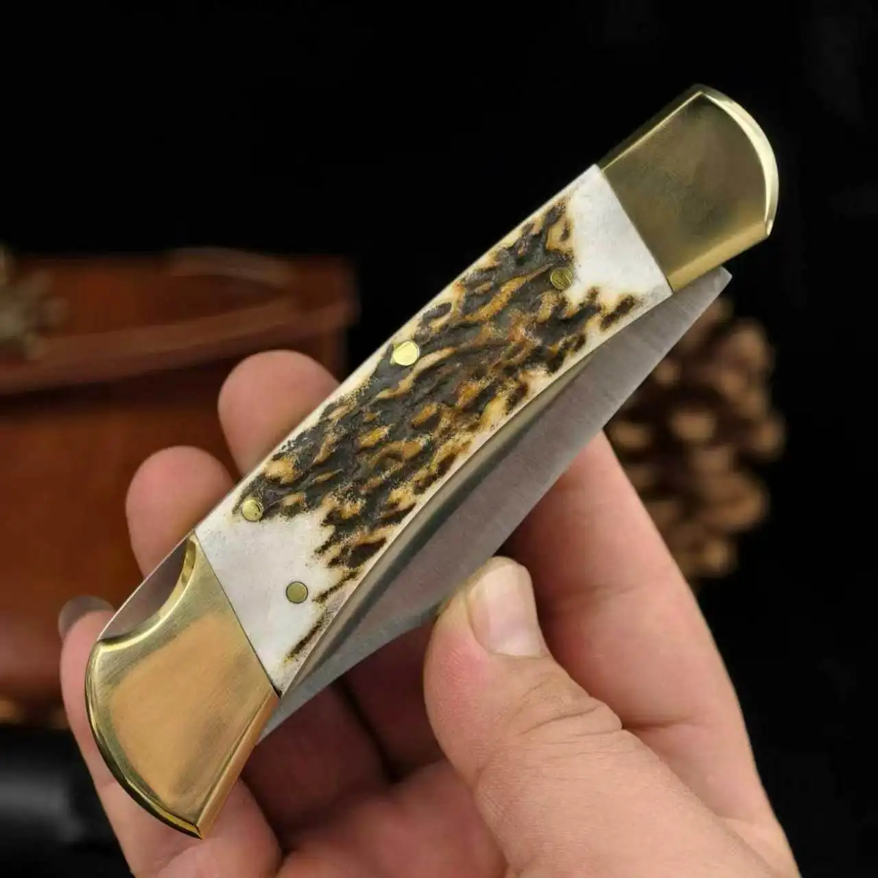 110 a Small Amount of Ready-made Outdoor Hunting Use EDC Collection 440C Deer Antler Handle Folding Knife - Image 4
